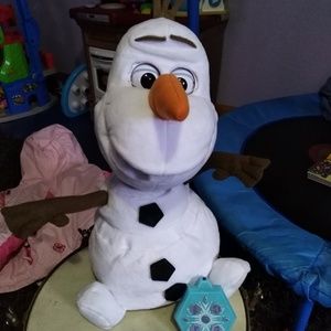 Talking interactive Olaf